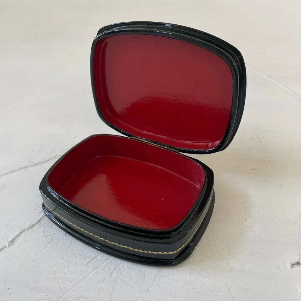 Russian lacquer box Birds, Palekh Black and Red Bird Trinket Box Jewelry Case